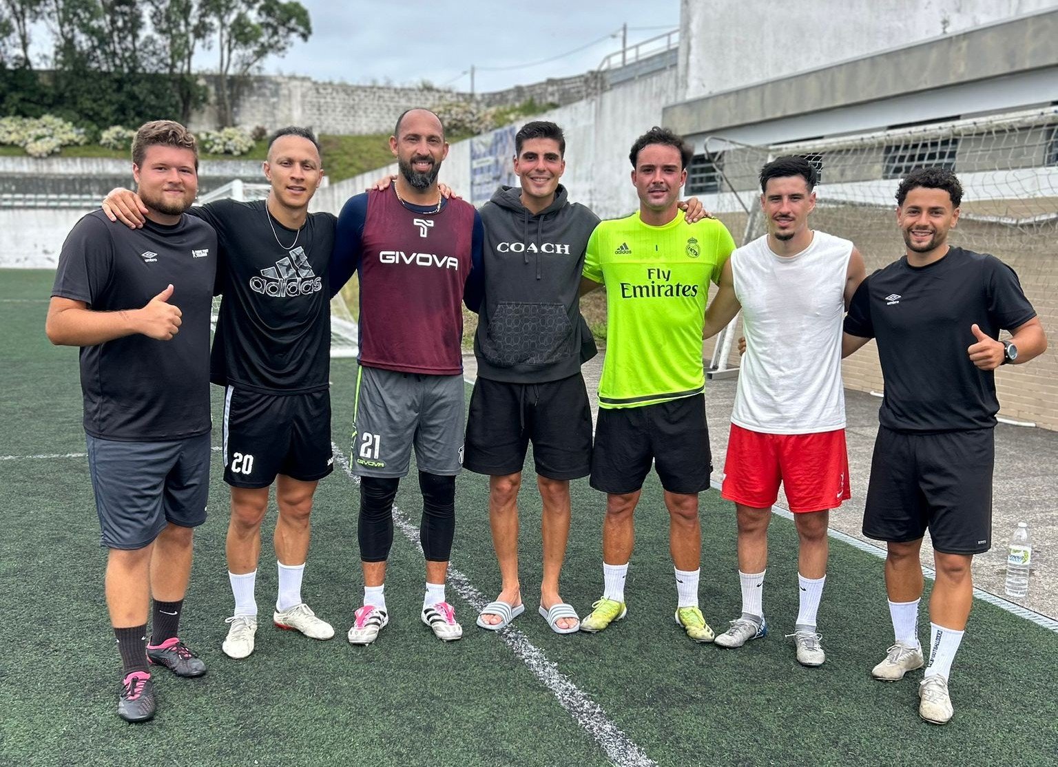 Equipa unida após a atividade